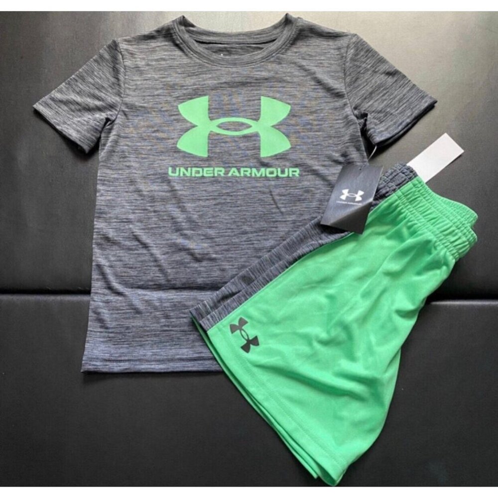 NWT Under Armour Athletic Set Boys Size 4
